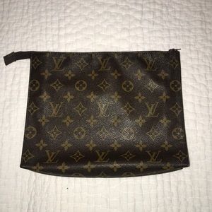 Authentic Louis Vuitton medium clutch